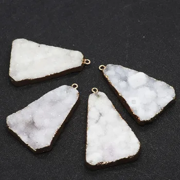  1pc em Forma de Triângulo Branco Pendentes de Cristal Natural Pedra Semi-preciosa DIY para Fazer o Colar, Pulseira de Adesões 28x35-30x50mm